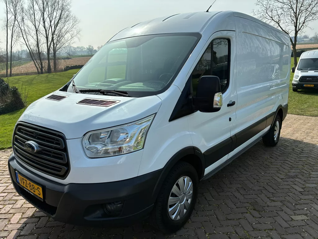 Ford Transit 330 2.2 TDCI 125pk L3H2 Ambiente